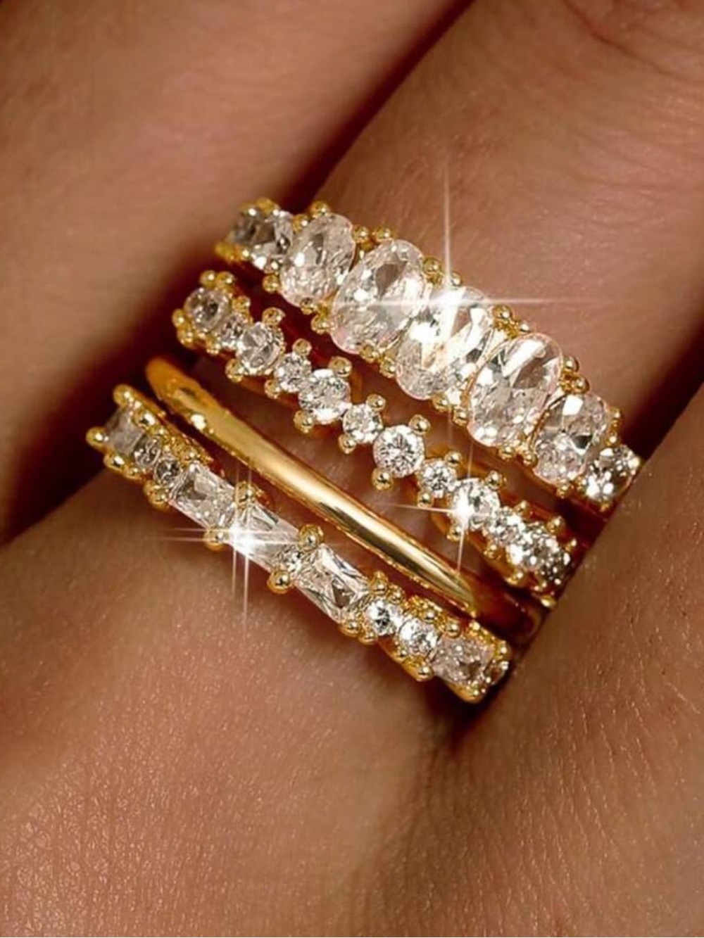4Pcs 14k Gold Crystal Stackable Rings - Clear Stone Band Set